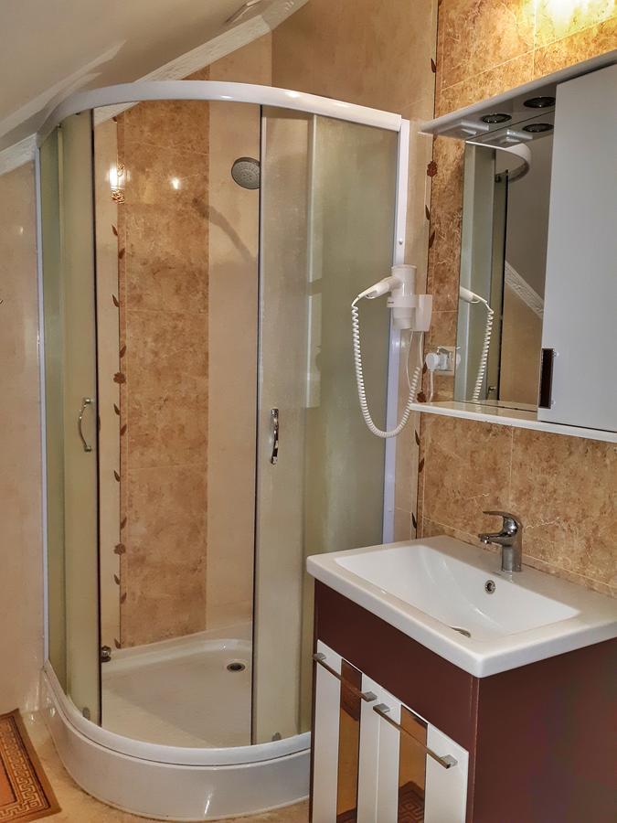 Knyazhyi Dvir Apartment Strigalnya Bagian luar foto