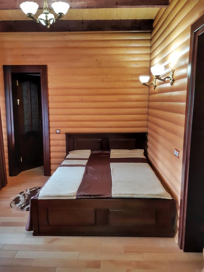 Knyazhyi Dvir Apartment Strigalnya Bagian luar foto