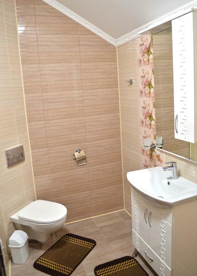 Knyazhyi Dvir Apartment Strigalnya Bagian luar foto